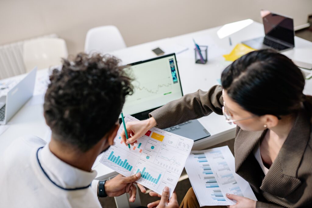Como Montar um Plano de Marketing Digital em 2026: o Guia Prático para Pequenas e Médias Empresas